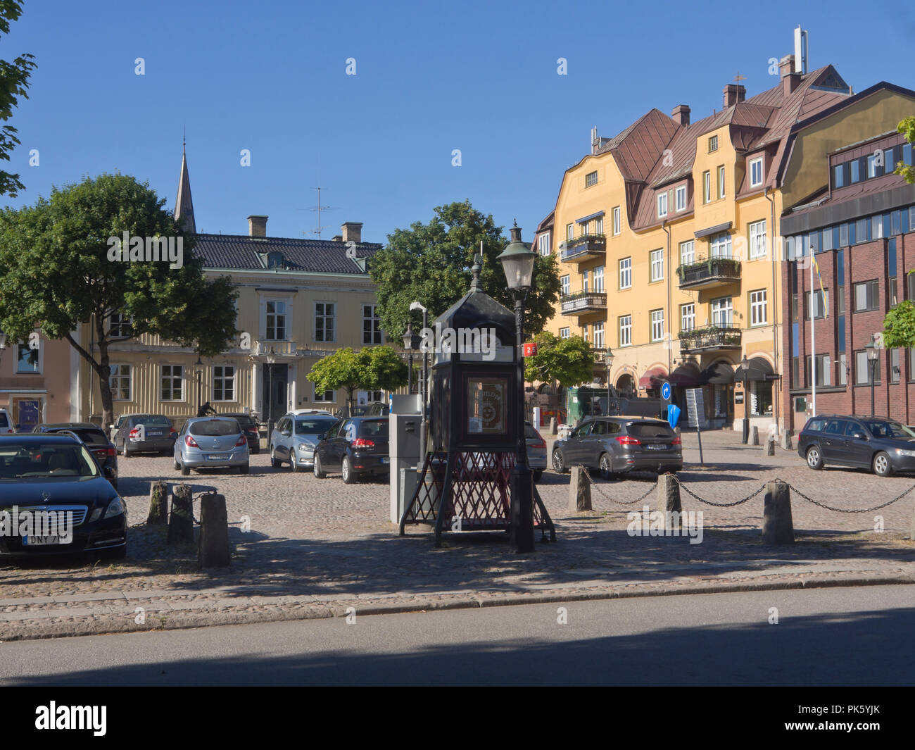 Gamla Torget The Old Market Square In Mariestad A Picturesque Town On The Shore Of Vanern The Largest Lake In Sweden Stock Photo Alamy Gamla Torget The Old Market Square In Mariestad A Picturesque Town On The Shore Of Vanern The Largest Lake In Sweden Stock Photo Alamy