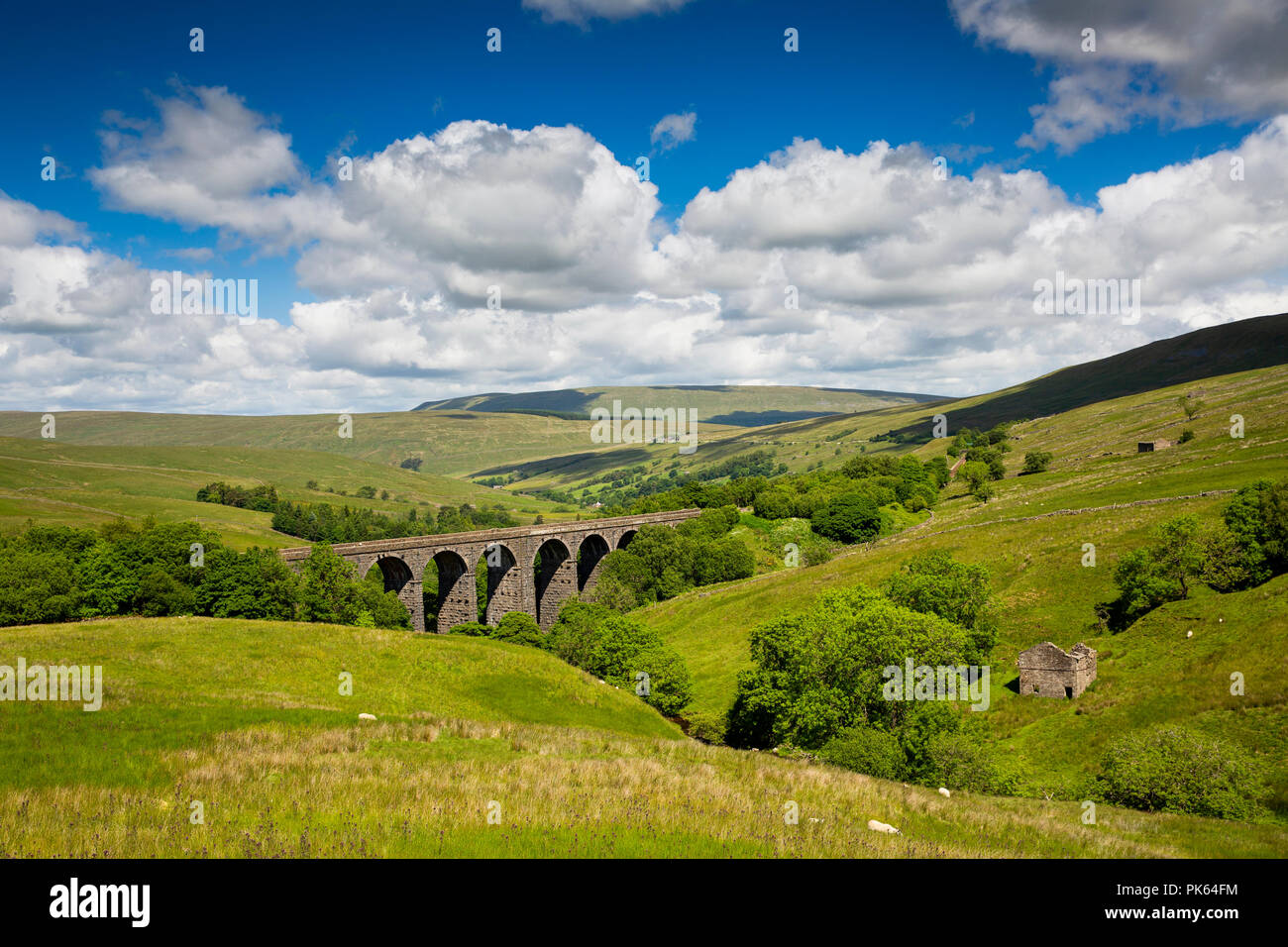 UK, Yorkshire, Dentdale, Dent Head Viaduct on Settle to Carlisle Railway Line Stock Photo