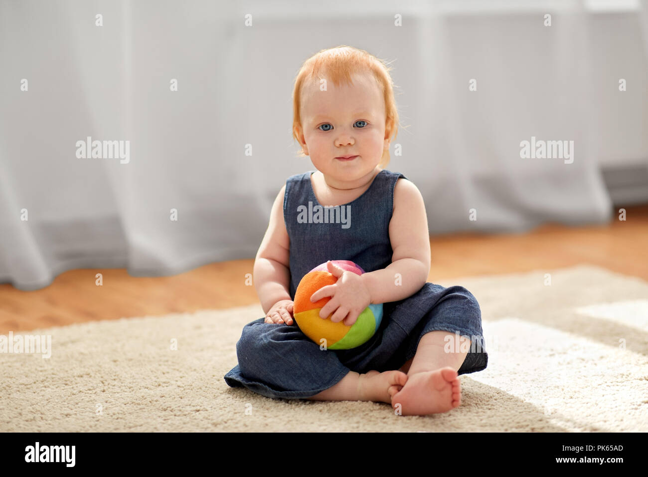 Pretty little redhead girl cute hi-res stock photography and images - Alamy