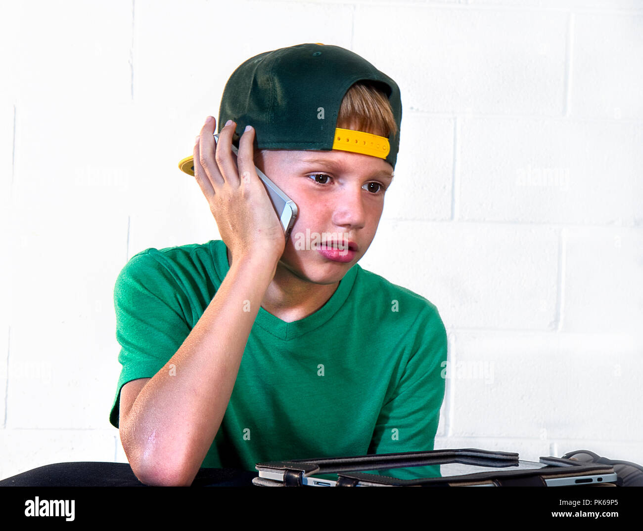 Wearing backwards baseball cap hi-res stock photography and images - Alamy