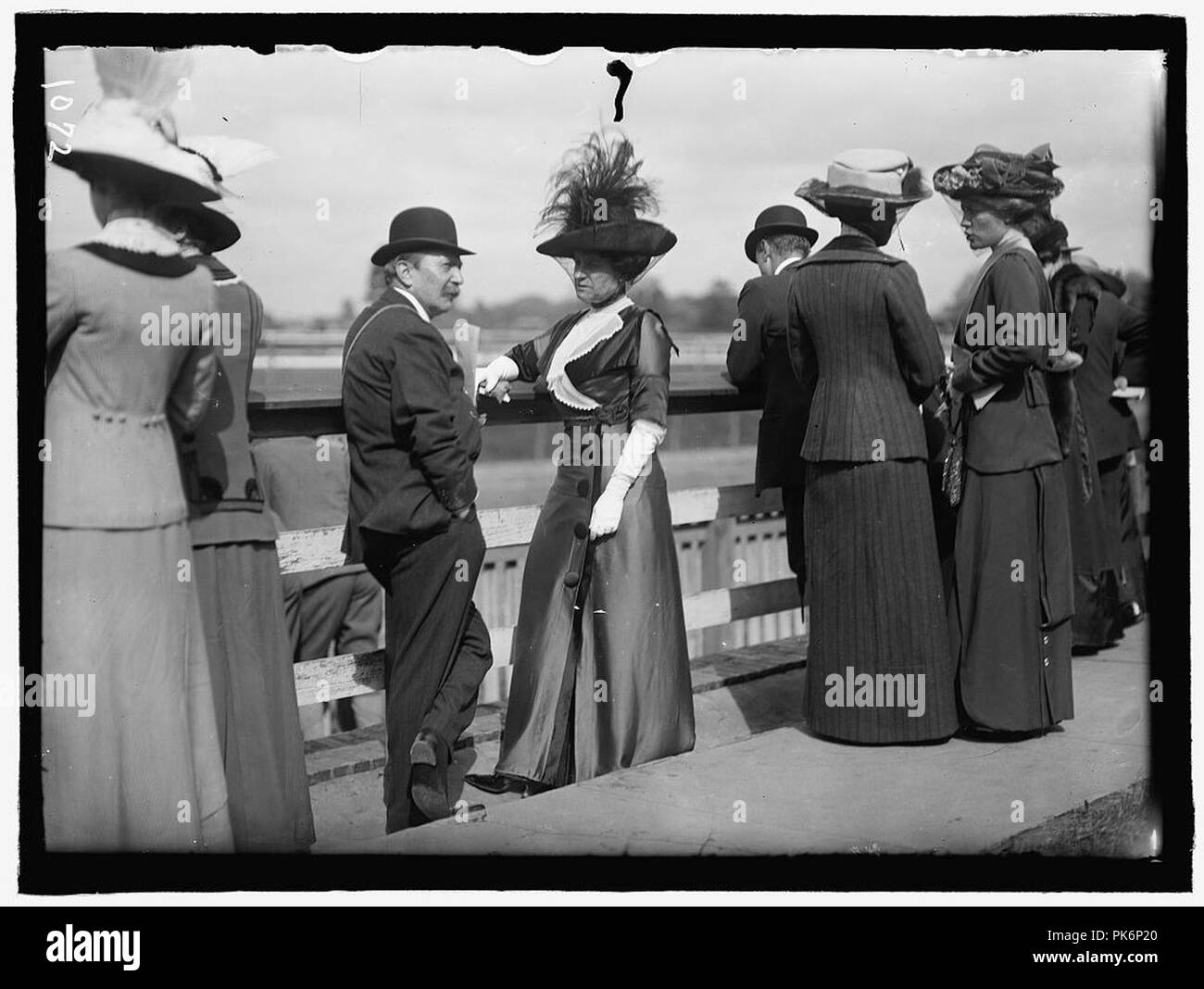 BENNING RACES. AUGUST BELMONT AND MRS. DONALD CAMERON Stock Photo Alamy