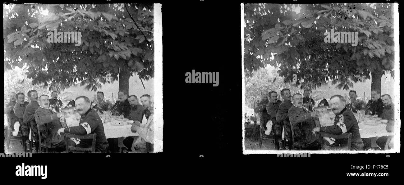 Dejeuner Black And White Stock Photos Images Alamy Dejeuner Black And White Stock Photos Images Alamy