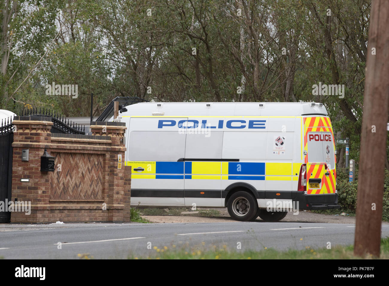 Iver thames hi-res stock photography and images - Alamy