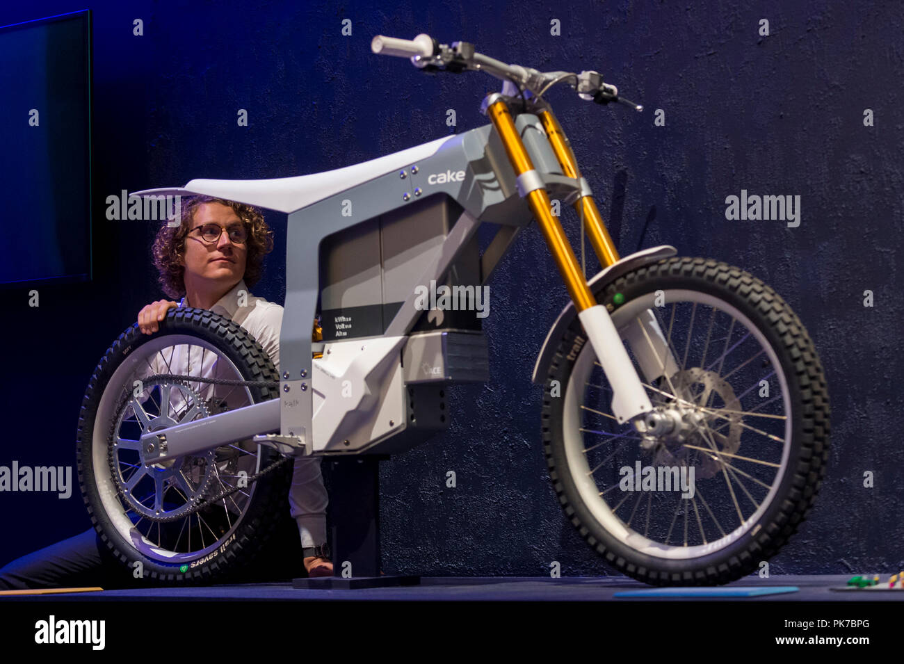 Discover 161+ 2018 cake kalk best kidsdream.edu.vn