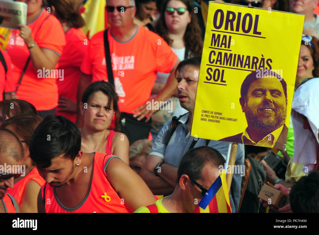 Barcelona, Catalonia, Spain. 11th Sep, 2018. A poster asking for the freedom of Oriol Junqueras, former Vice President of the Government of Catalonia seen during the celebration.Celebration of the national day of Catalonia where independence and liberation of political and exiled prisoners has been claimed. Credit: Ramon Costa/SOPA Images/ZUMA Wire/Alamy Live News Stock Photo