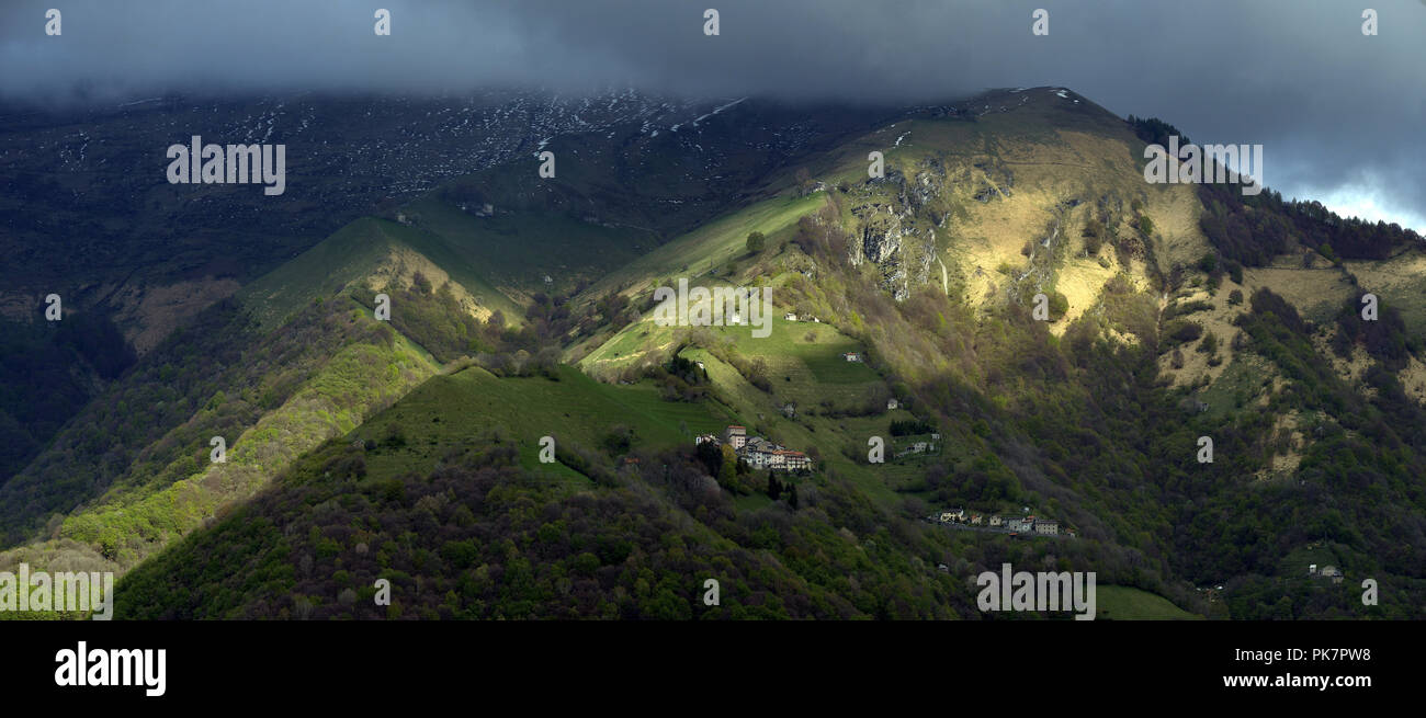 Picturesque swiss home hi-res stock photography and images - Alamy