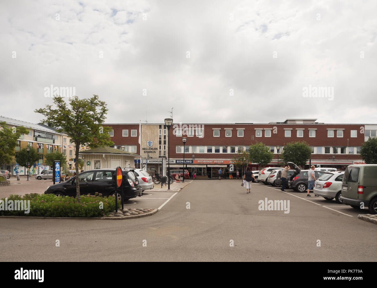 Market square, parking and commercial building with municipal offices for Melleruds kommun  in the centre of  Mellerud Sweden Stock Photo