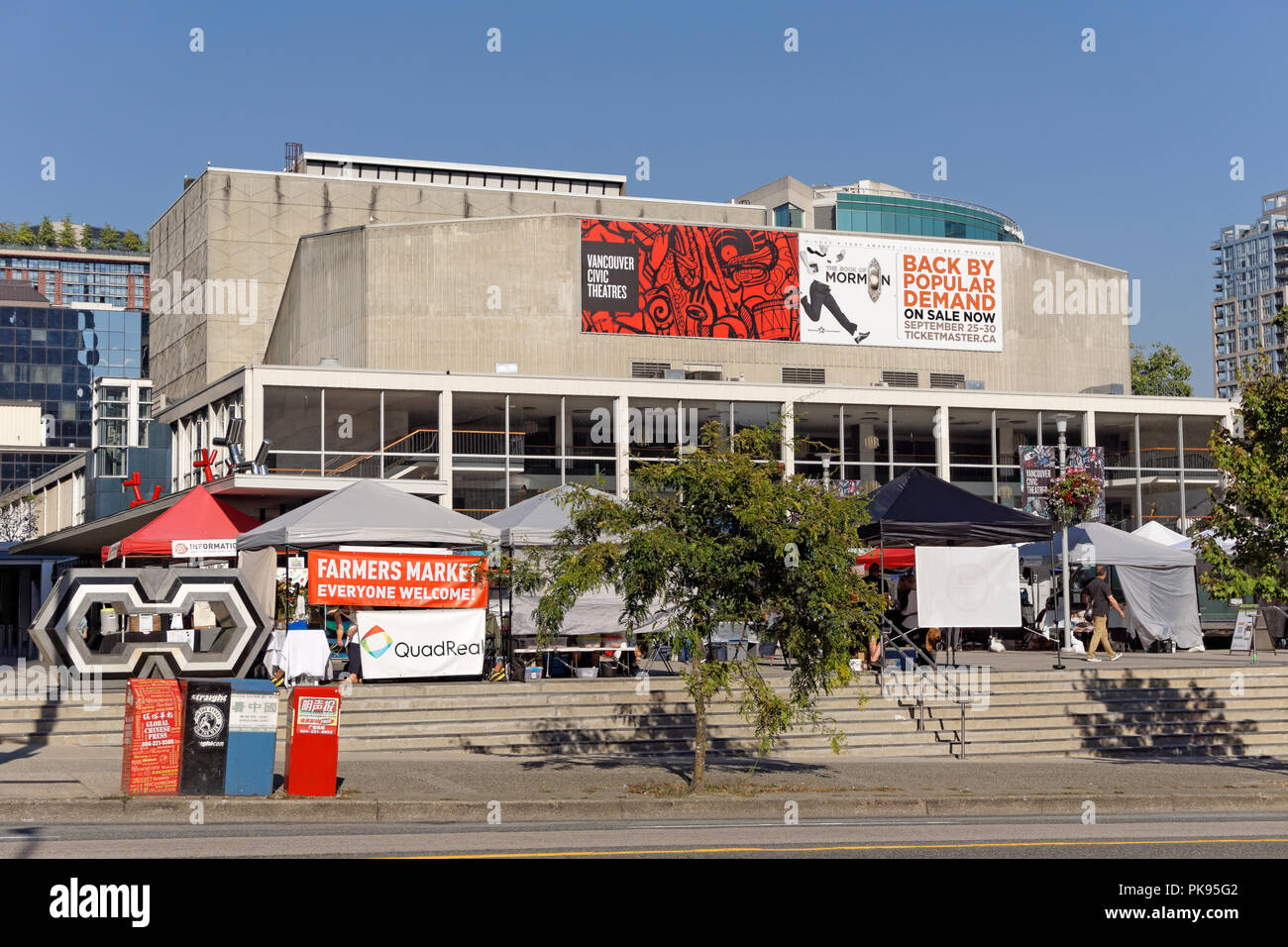 Downtown farmers market hires stock photography and images Alamy