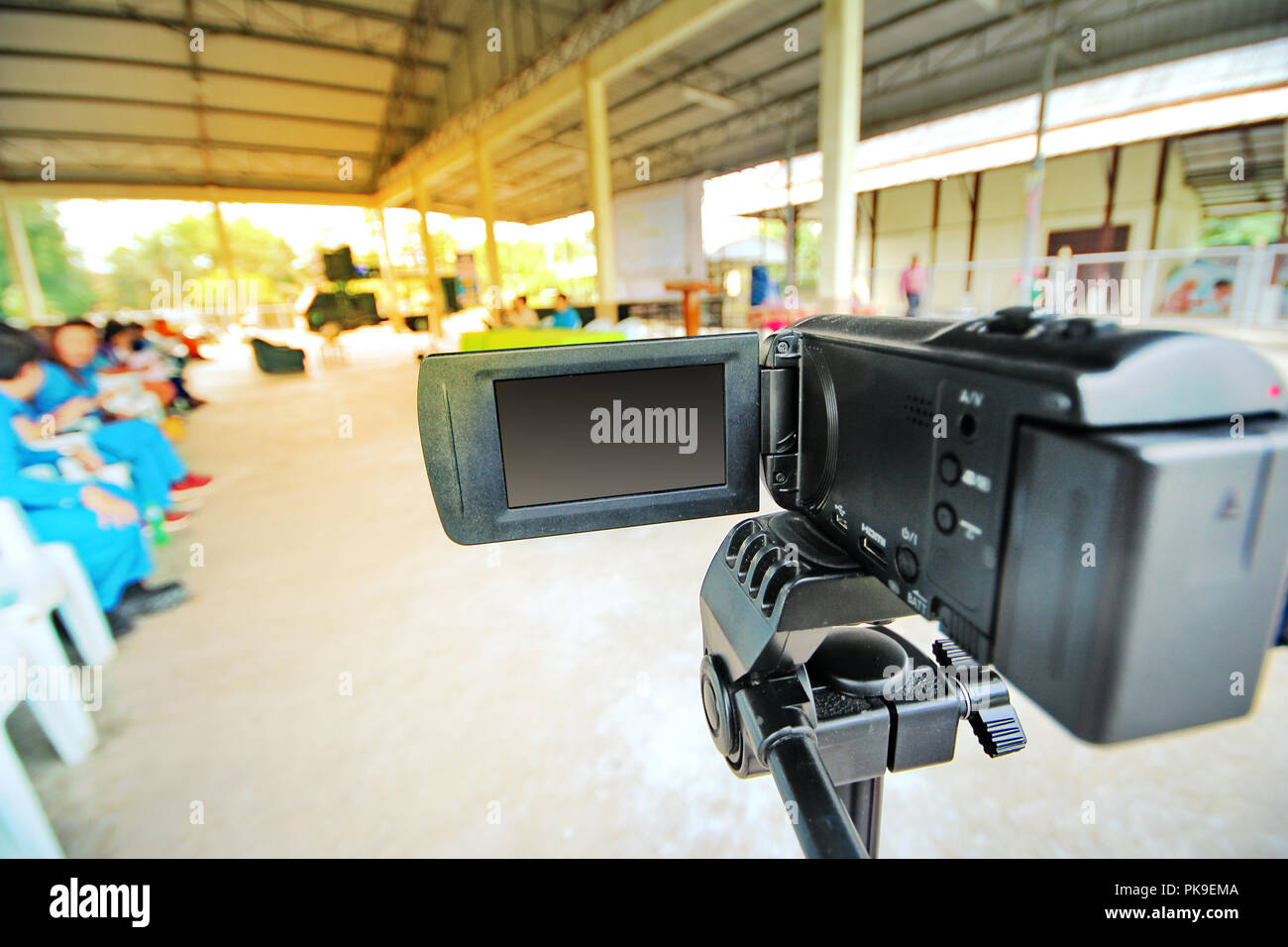 Preparation camcorder for recording movies the community parcipication