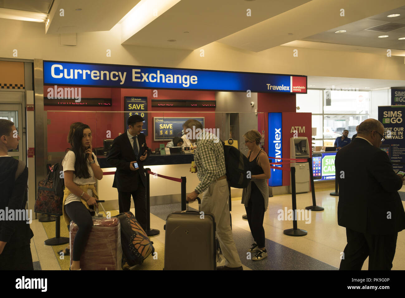 Exchange rate airport hi-res stock photography and images - Alamy