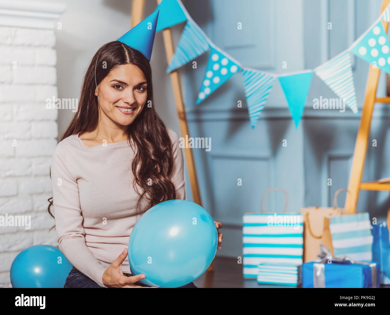 Welcoming party hi-res stock photography and images - Alamy