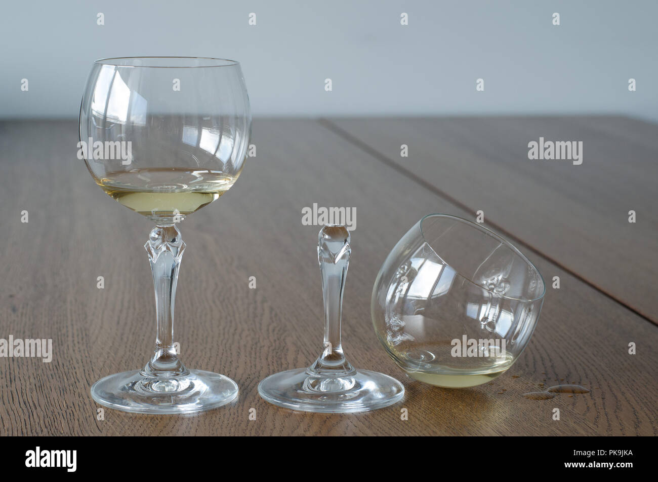square wine glasses Square Wine Glasses Set of 4, Crystal Stemmed Modern Wine Glasses 16 Oz,  Tall Thin Rim, Large Wine Glasses For Red and White Wine, Elegant Gifting main image 1