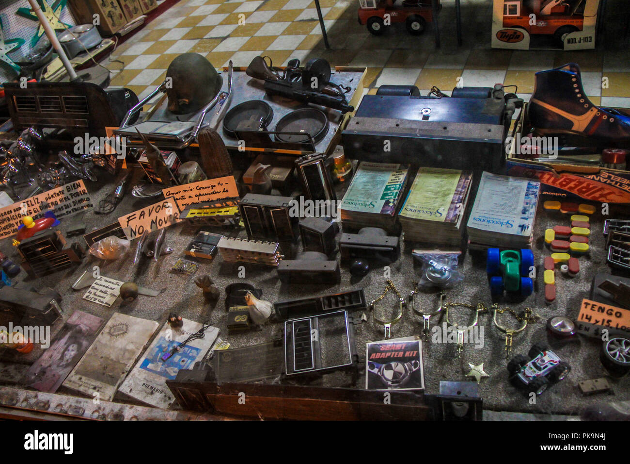La Jugueter a asi se llama la tienda de juguetes mas antigua
