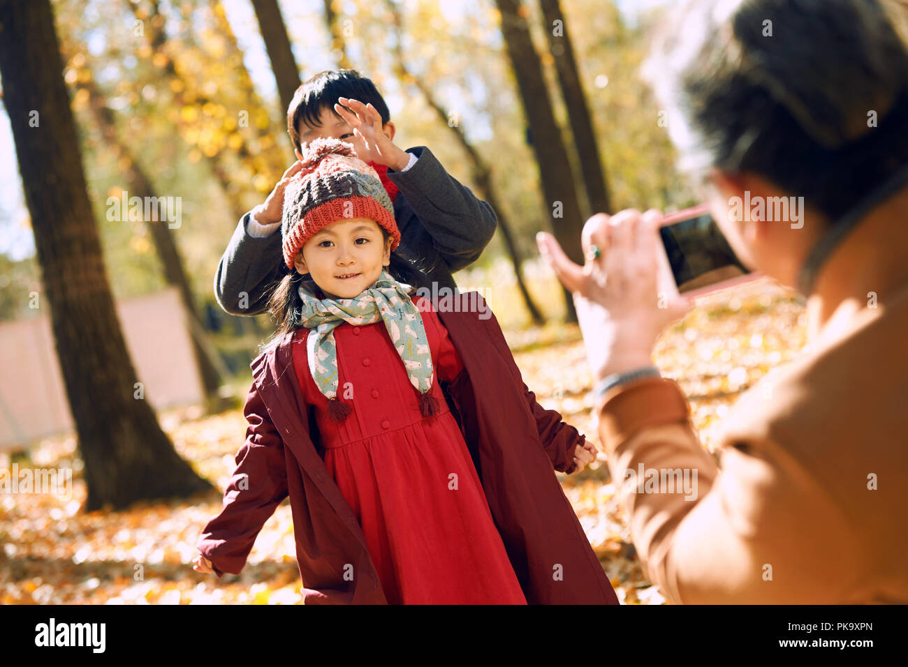 Outdoor child photography shoot hi-res stock photography and images - Alamy