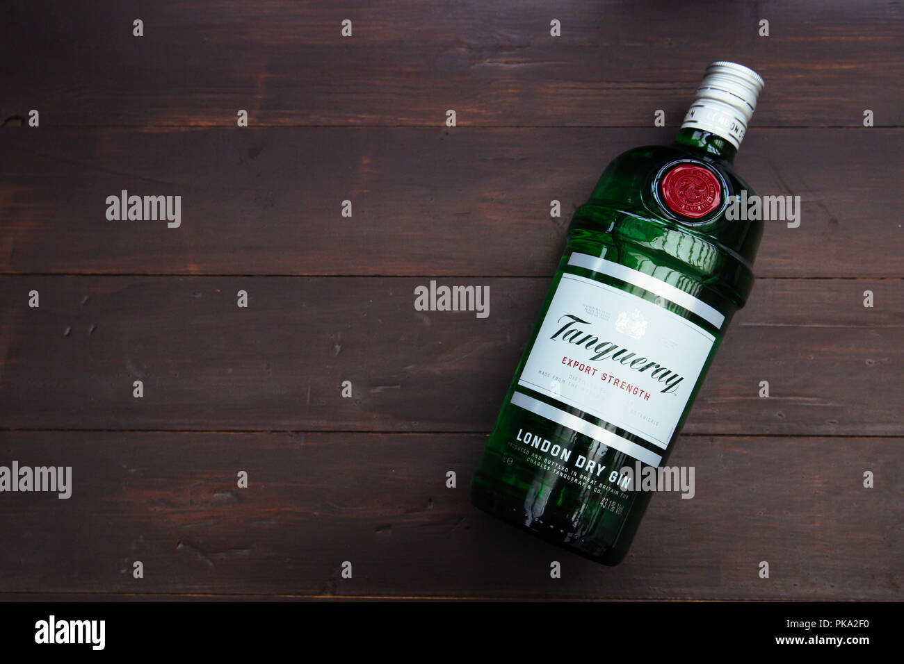 Tanqueray hires stock photography and images Alamy