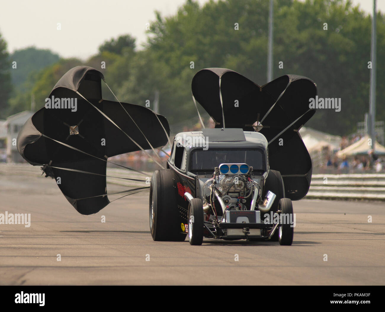 The dual black chutes match the Nimrod car on the track in Eddyville