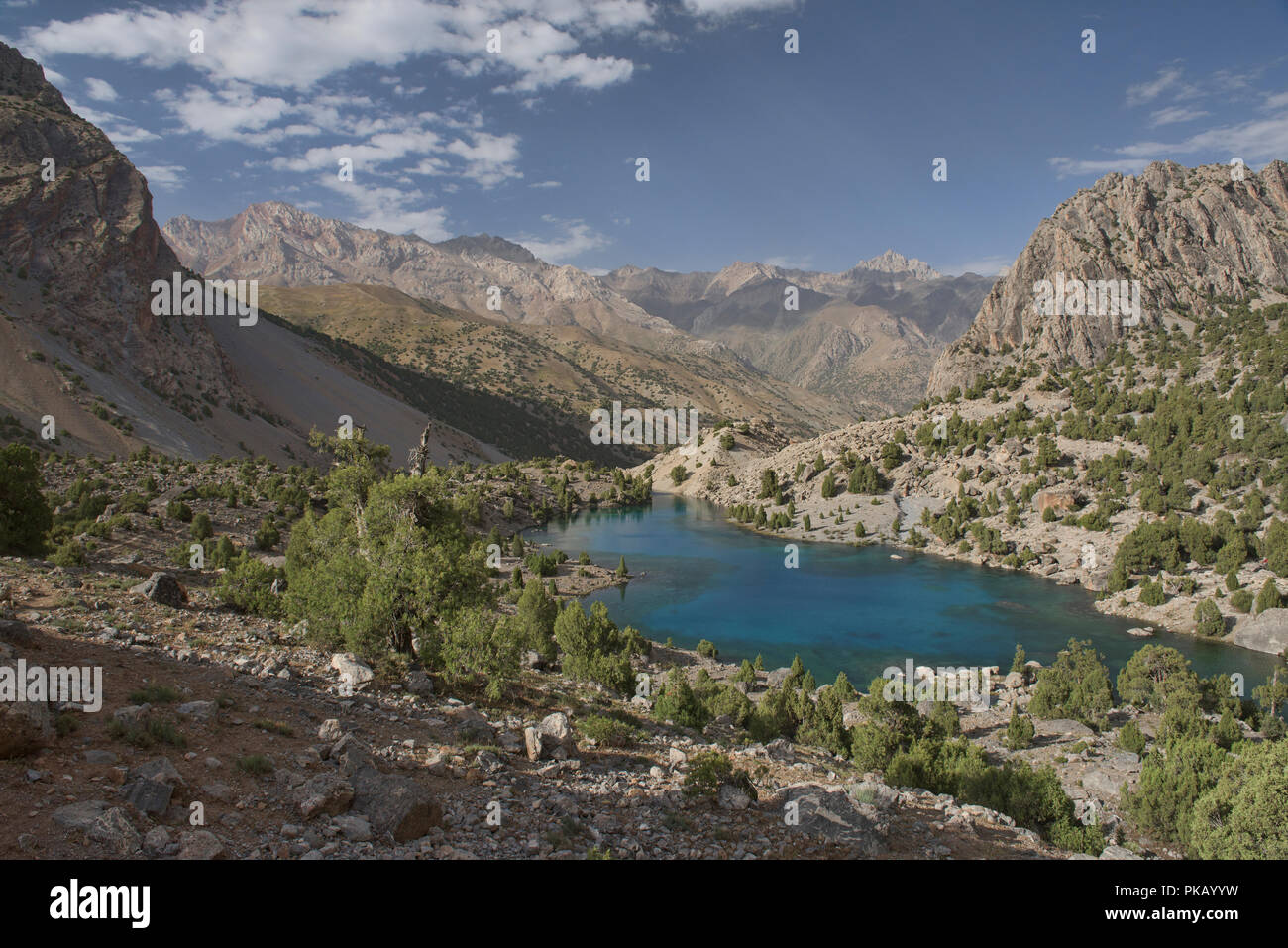 Asia lakes hi-res stock photography and images - Alamy