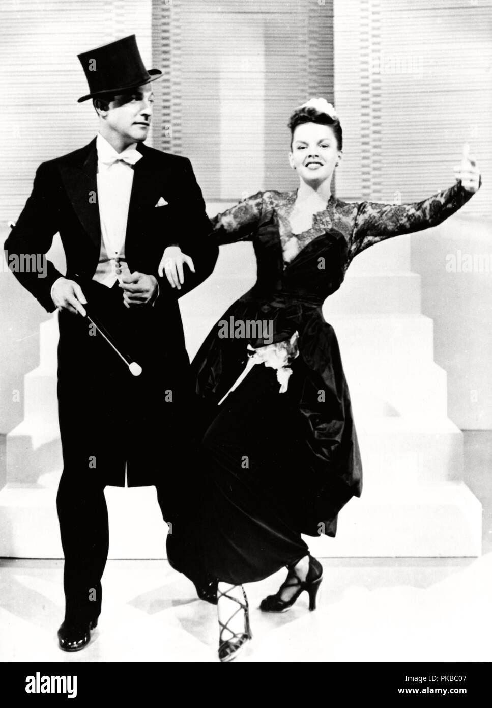 Summer Stock Year : 1950 USA Director : Charles Walters Judy Garland, Gene  Kelly Stock Photo - Alamy