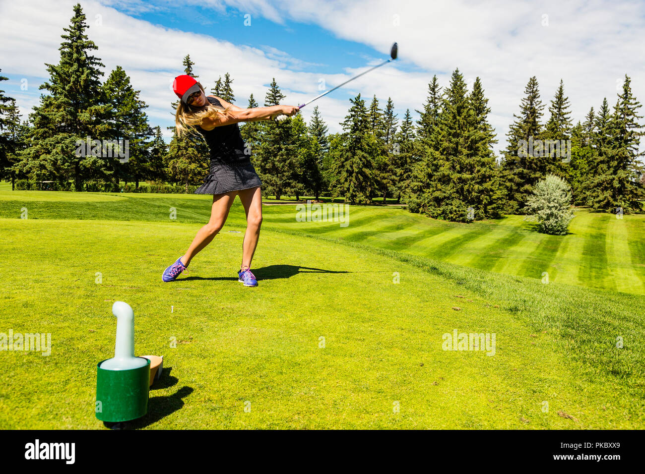 Driving the golf ball hires stock photography and images Alamy