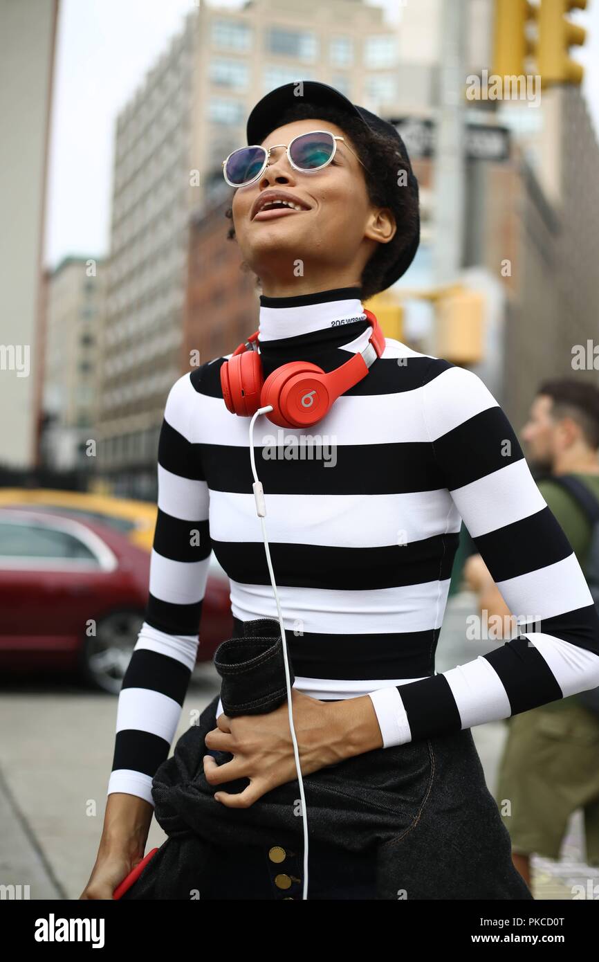 Model Lineisy Montero Feliz posing on the street during New York Fashion Week - Sept 11, 2018 - Photo: Runway Manhattan ***For Editorial Use Only?*** | usage worldwide Stock Photo