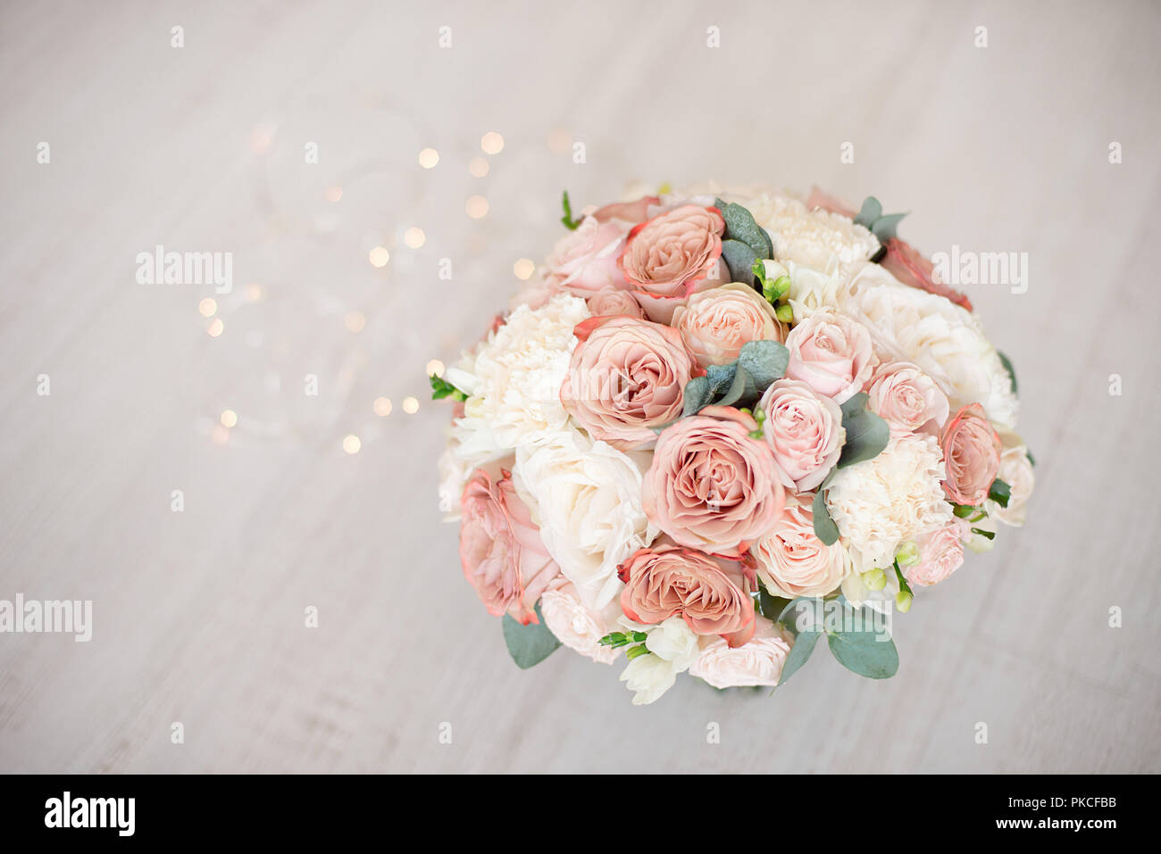 Close Up Elegant Bouquet Of Flowers With Roses Diathus Carnation Bohemia Chrysantemum On Light Background Indoors Stock Photo Alamy