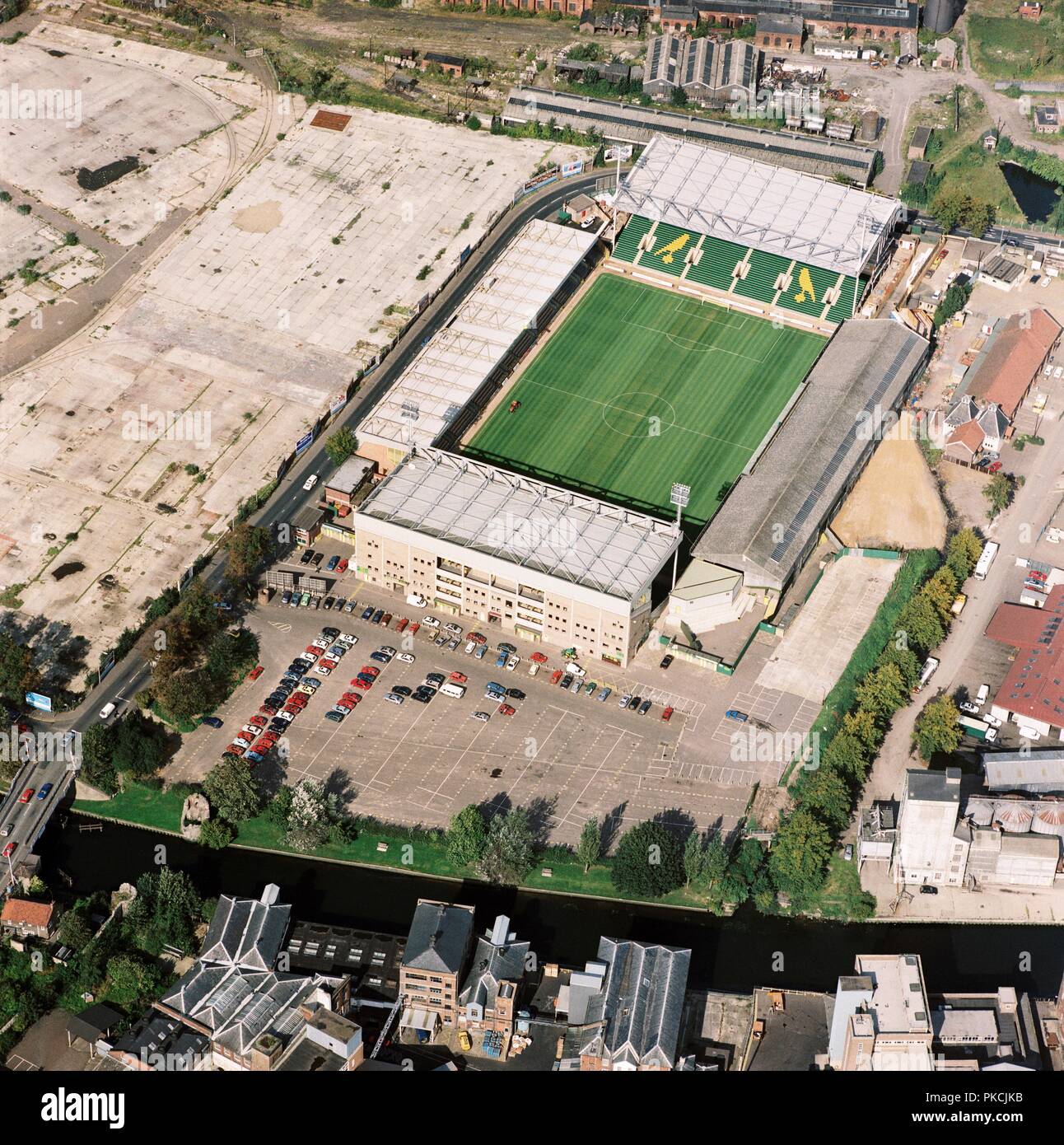 Norwich city stadium aerial hires stock photography and images Alamy