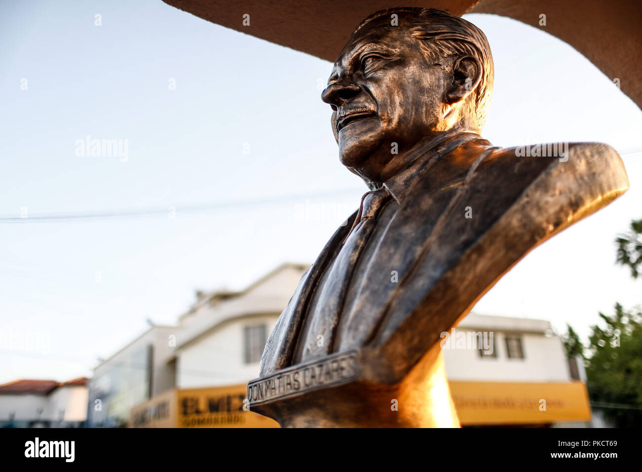 Busto de bronce hi-res stock photography and images - Alamy