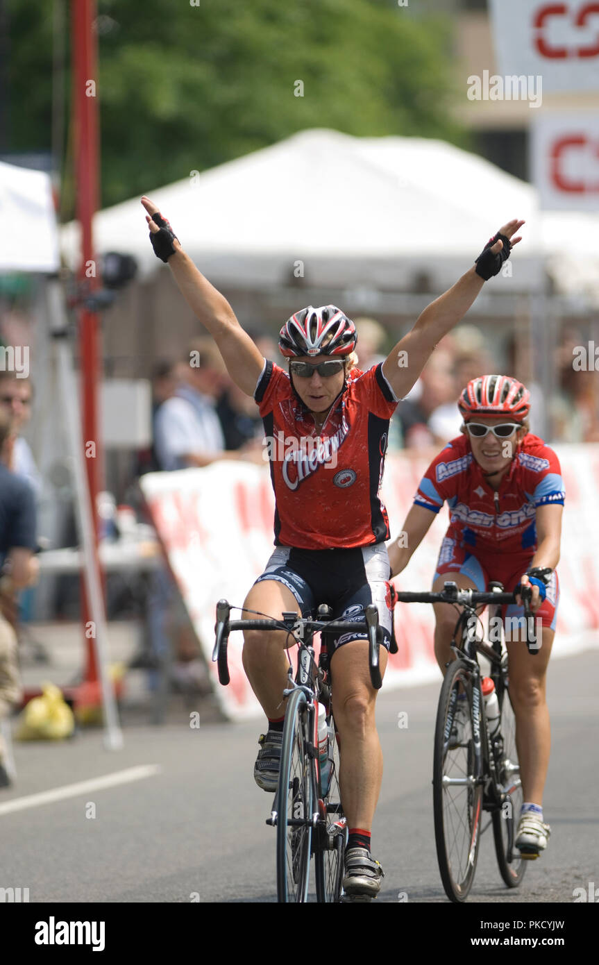 Laura Van Gilder (cheerwine) and Rebecca Larson rode together until the last lap when Van Gilder sprinted past Larson for the win on Saturday afternoo Stock Photo