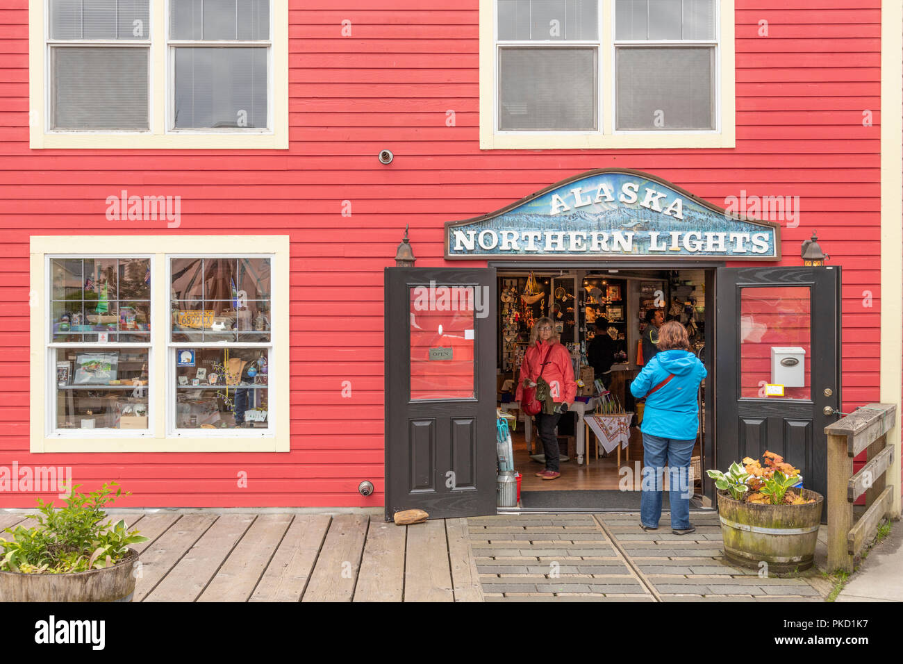 One of the old timber houses (now a gift shop) in Creek Street built on