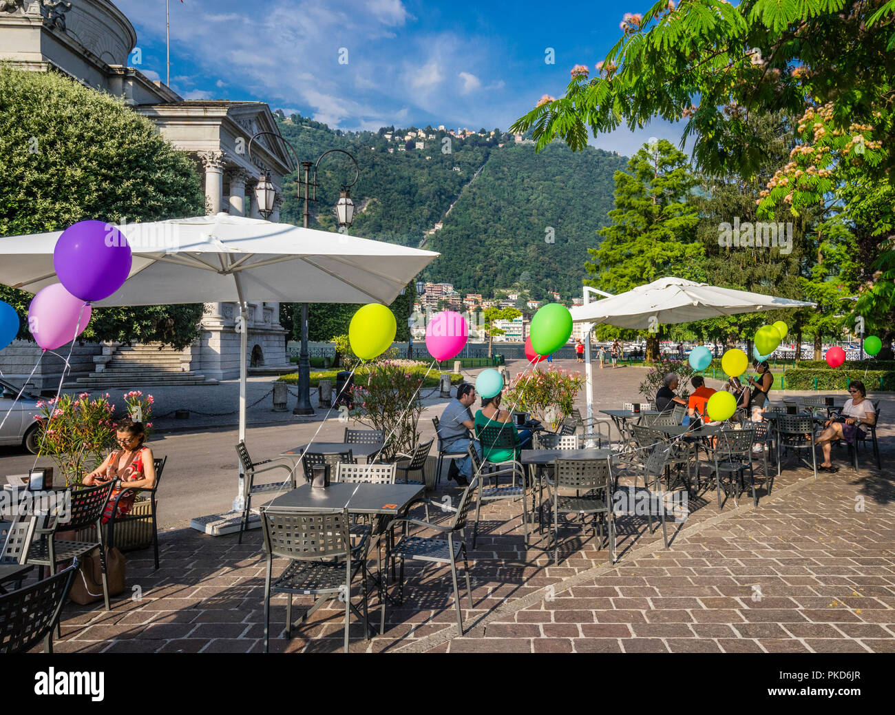 Pura Vida Bar al fresco restaurant at Tempio Voltiano museum on the shore of Lake Como, Lombardy, Italy Stock Photo