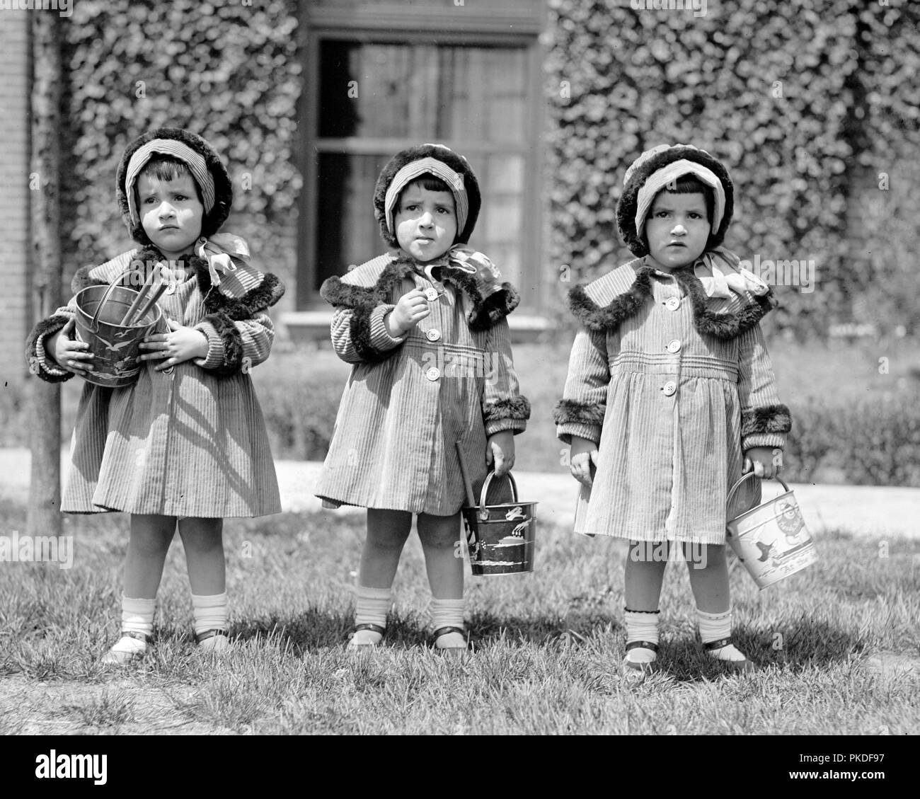 J.E. Boyd triplets, The Del Rubio triplets were born as the Boyd triplets (Edith, Elena and Mildred Boyd) in 1921 Stock Photo