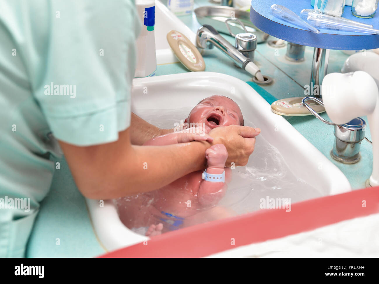 Patient Bath High Resolution Stock Photography and Images Alamy