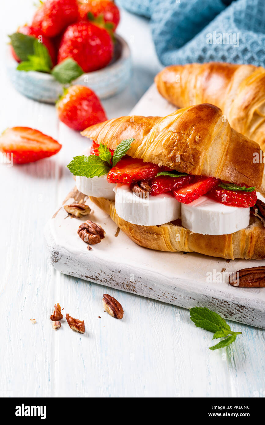 Sandwich croissant with goat cheese Stock Photo Alamy