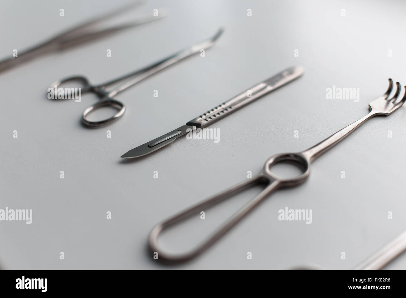 Surgical tongs hi-res stock photography and images - Alamy