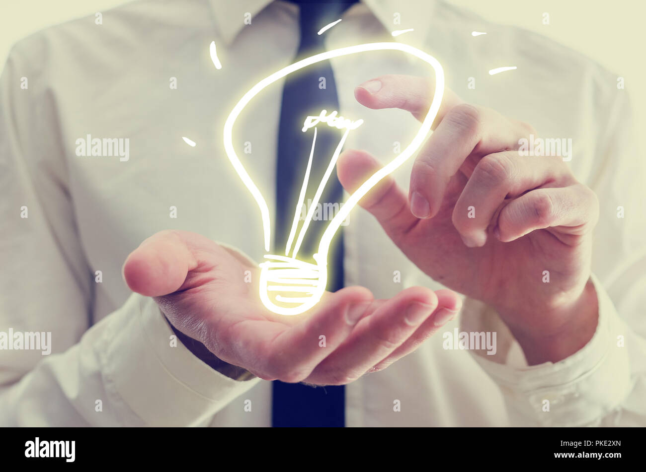 Inventive solution icon hi-res stock photography and images - Alamy