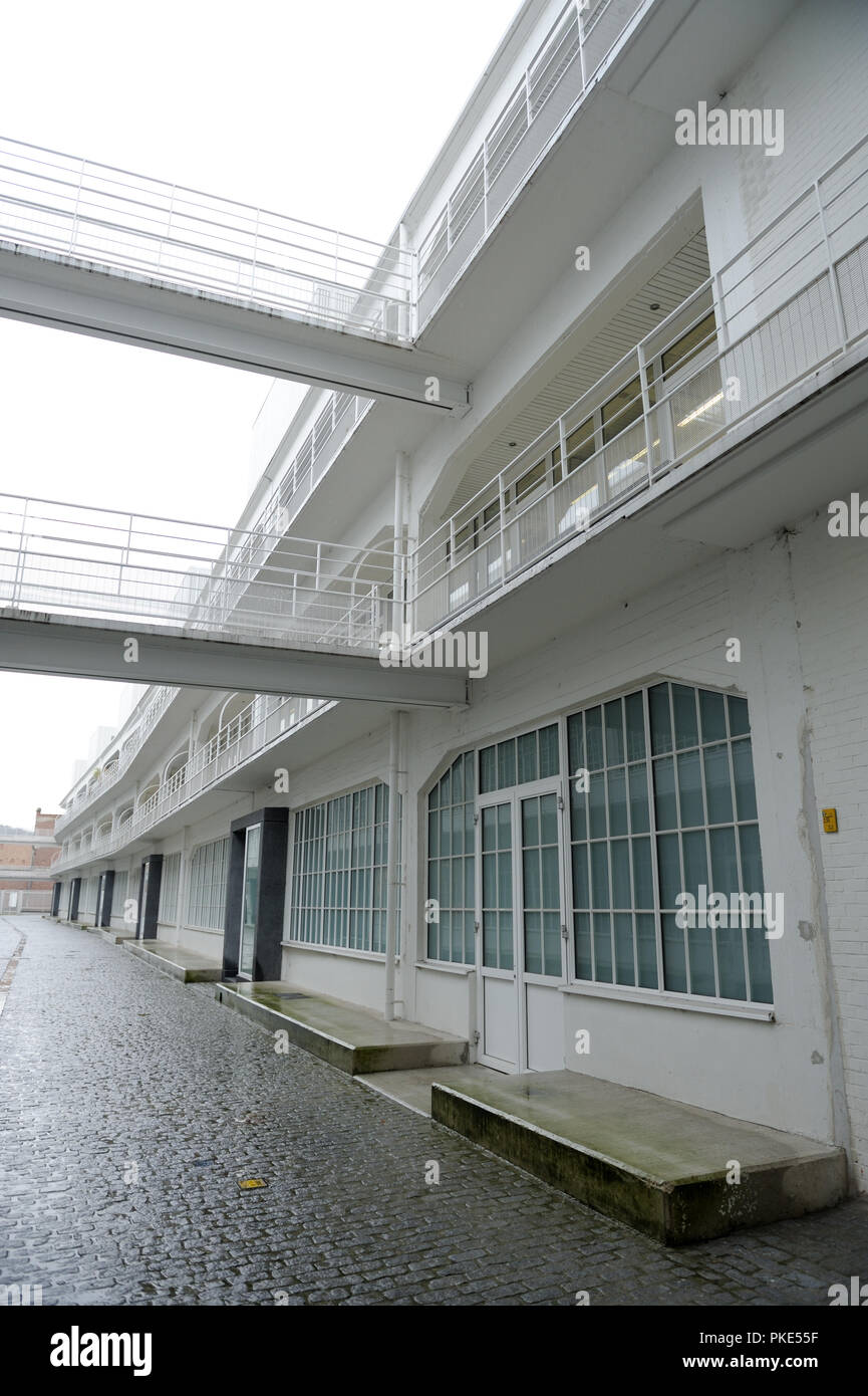 The anonymous headquarters of television production company Woestijnvis