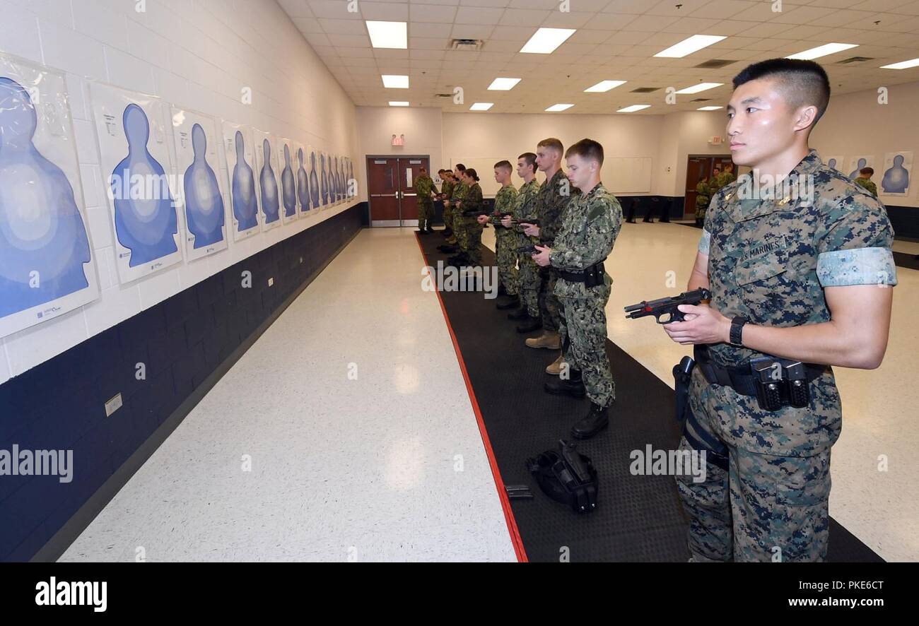 Freshman Rotc Us army rotc program hi-res stock photography and images - Alamy