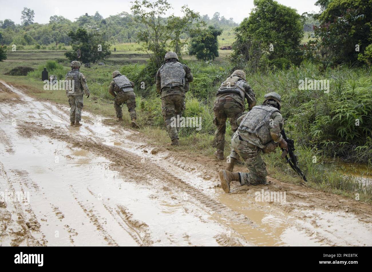 Soldiers with Charlie Company, 100th Battalion, 442nd Infantry Regiment