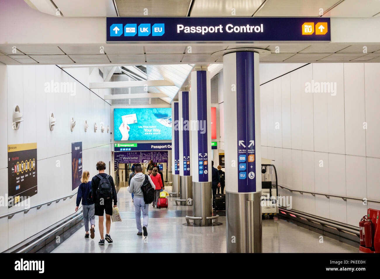 Passport Control Sign Airport Stock Photos & Passport Control Sign ...