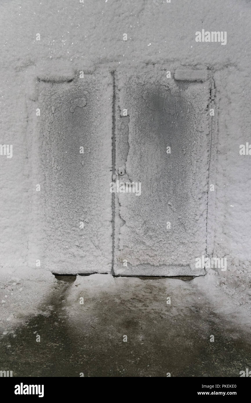 The Svalbard Global Seed Vault. Entrance to the vault in the main hall. Haupthalle mit  Eingang zur  derzeit genutzten Lagerhalle. Stock Photo