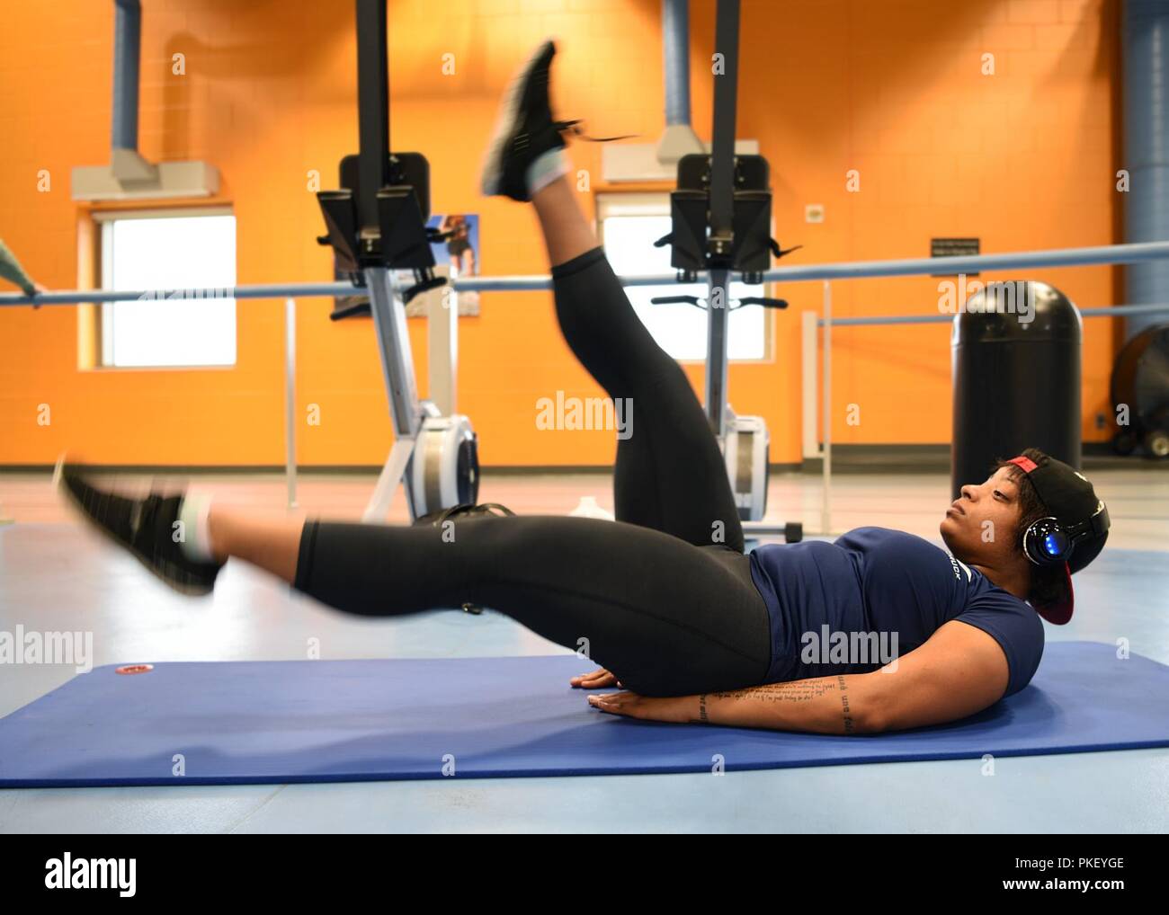 Flutter kicks ab outlet workout