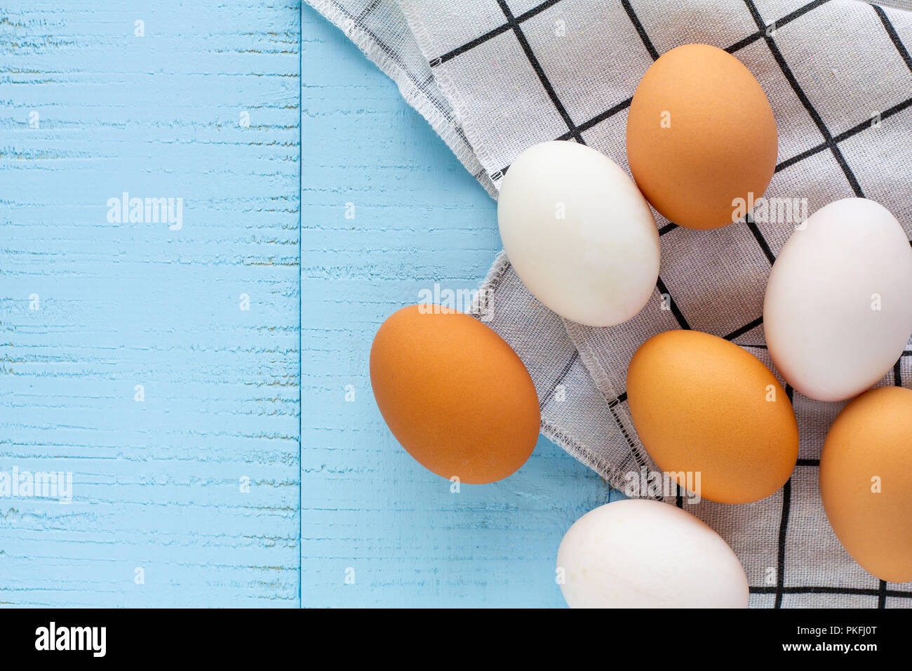 Chicken and Duck Eggs Stock Photo Alamy
