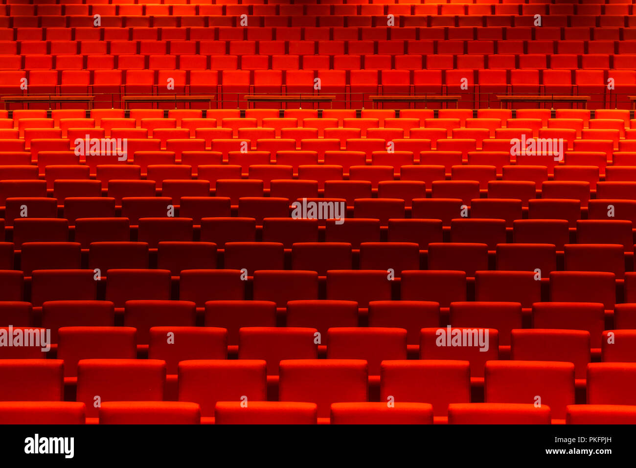 Theatre seats hi-res stock photography and images - Alamy