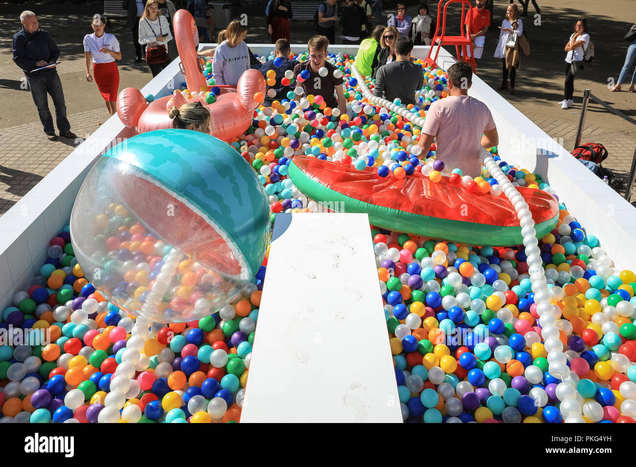 Giant ball pit hi res stock photography and images Alamy