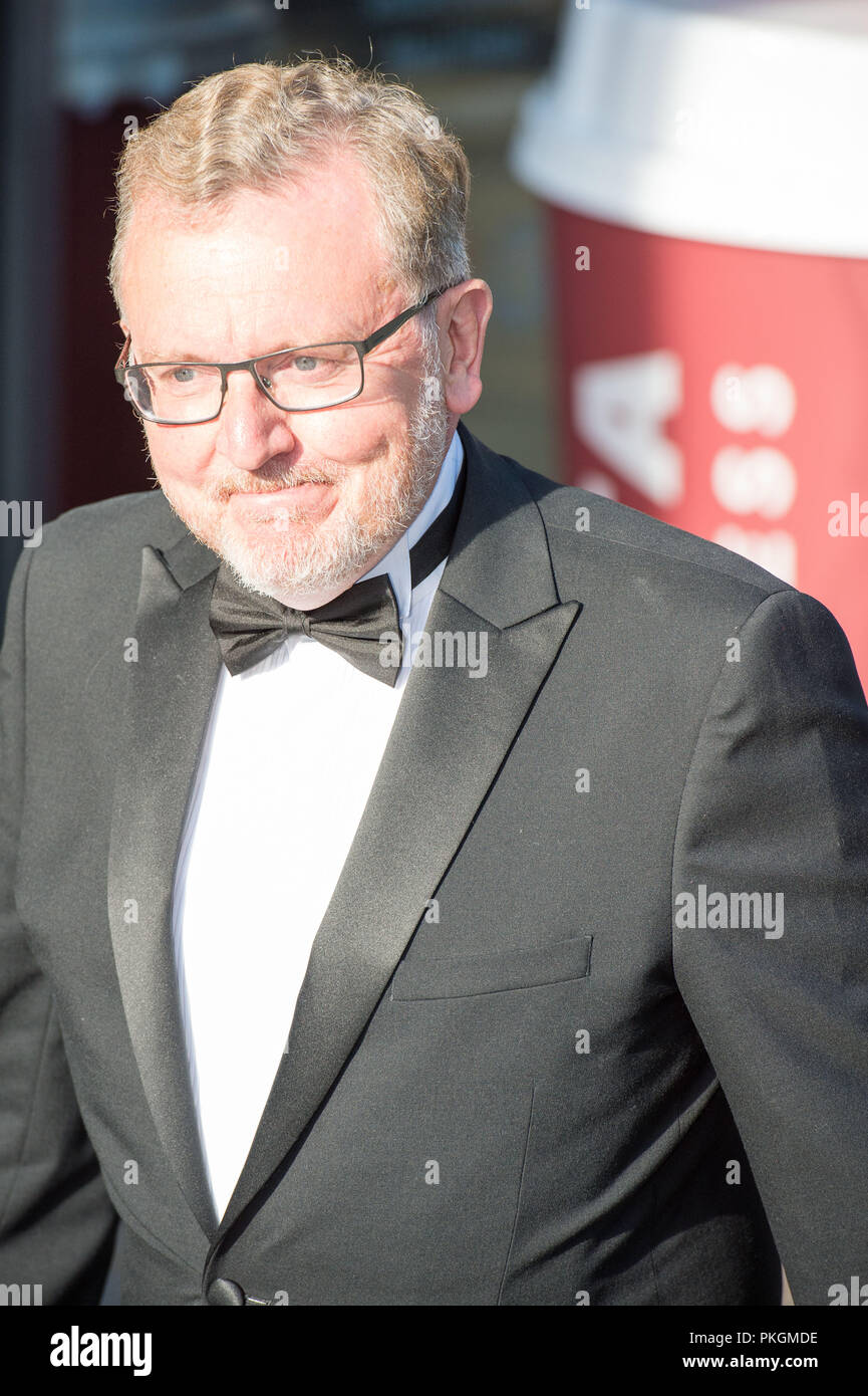 Sir David Mundell MP - Secretary of State for Scotland seen walking to dinner for the Sir Tom Hunter Foundation, EICC, Edinburgh, 26th May 2017. Stock Photo