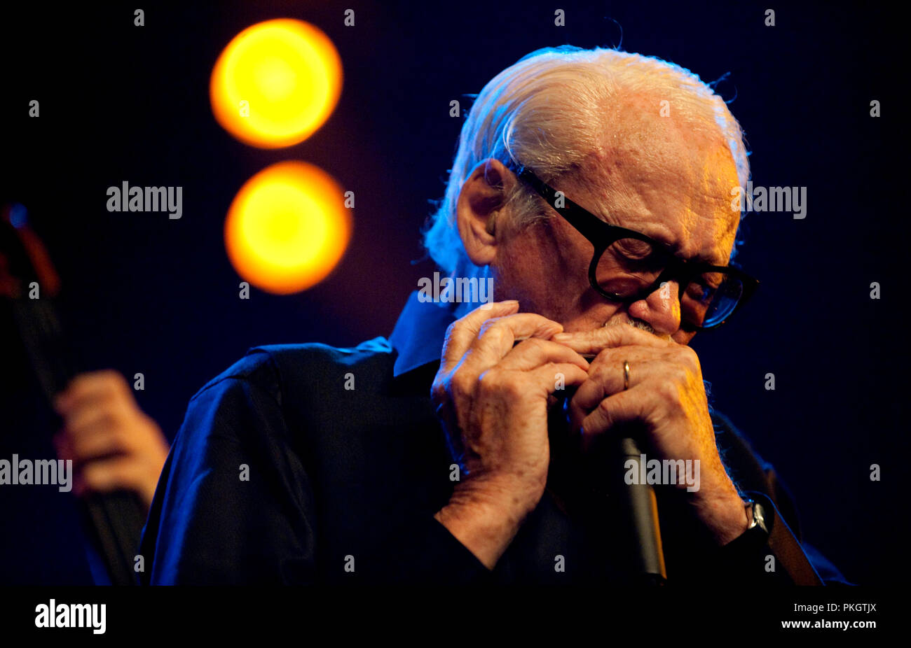 Belgian jazz harmonica musician Toots Thielemans playing with his Dutch