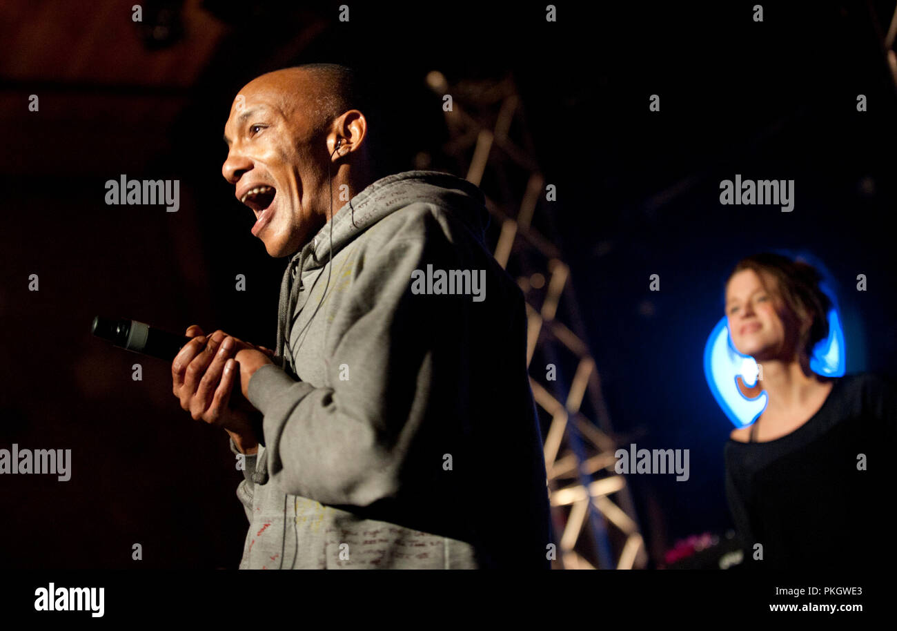 Tricky Singer High Resolution Stock Photography and Images - Alamy