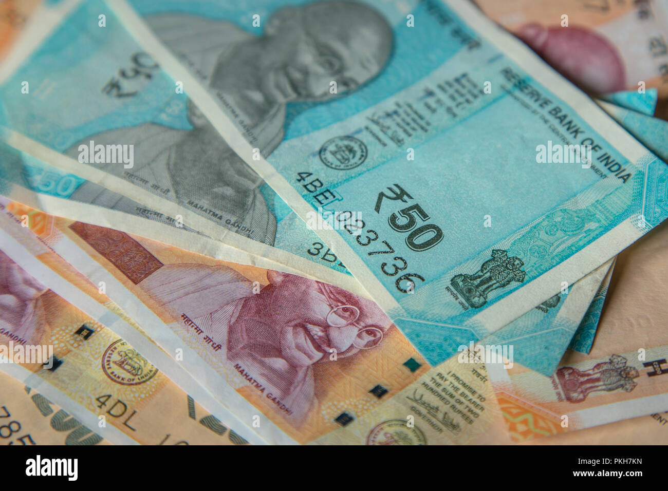50 rupee note hi-res stock photography and images - Alamy