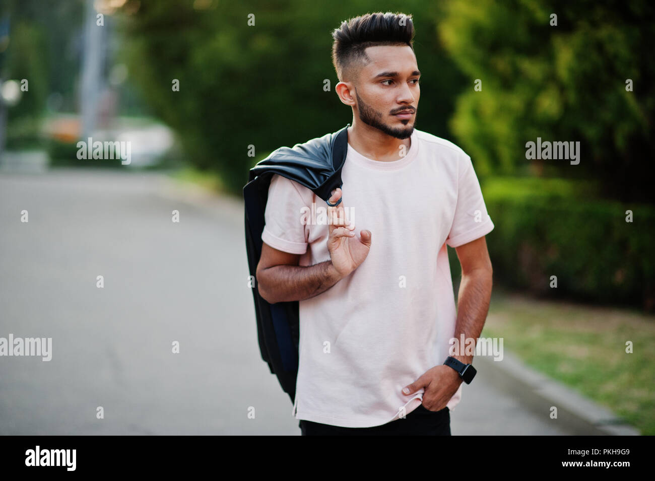Indian model hair style hi-res stock photography and images - Page 10 - Alamy Indian model hair style hi-res stock photography and images - Page 10 - Alamy
