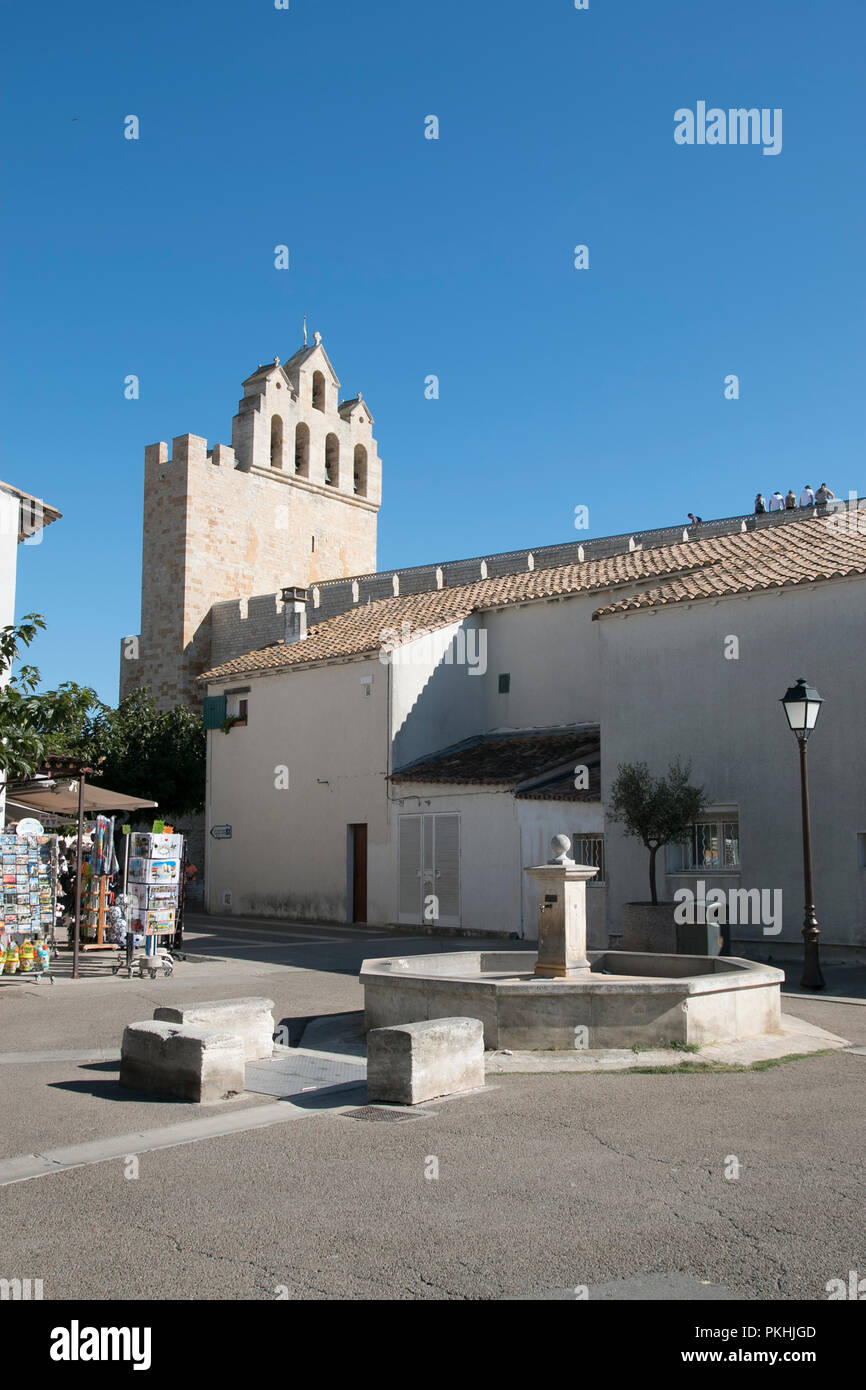 Fountain square in central Saintes marie de la mer with the fortified